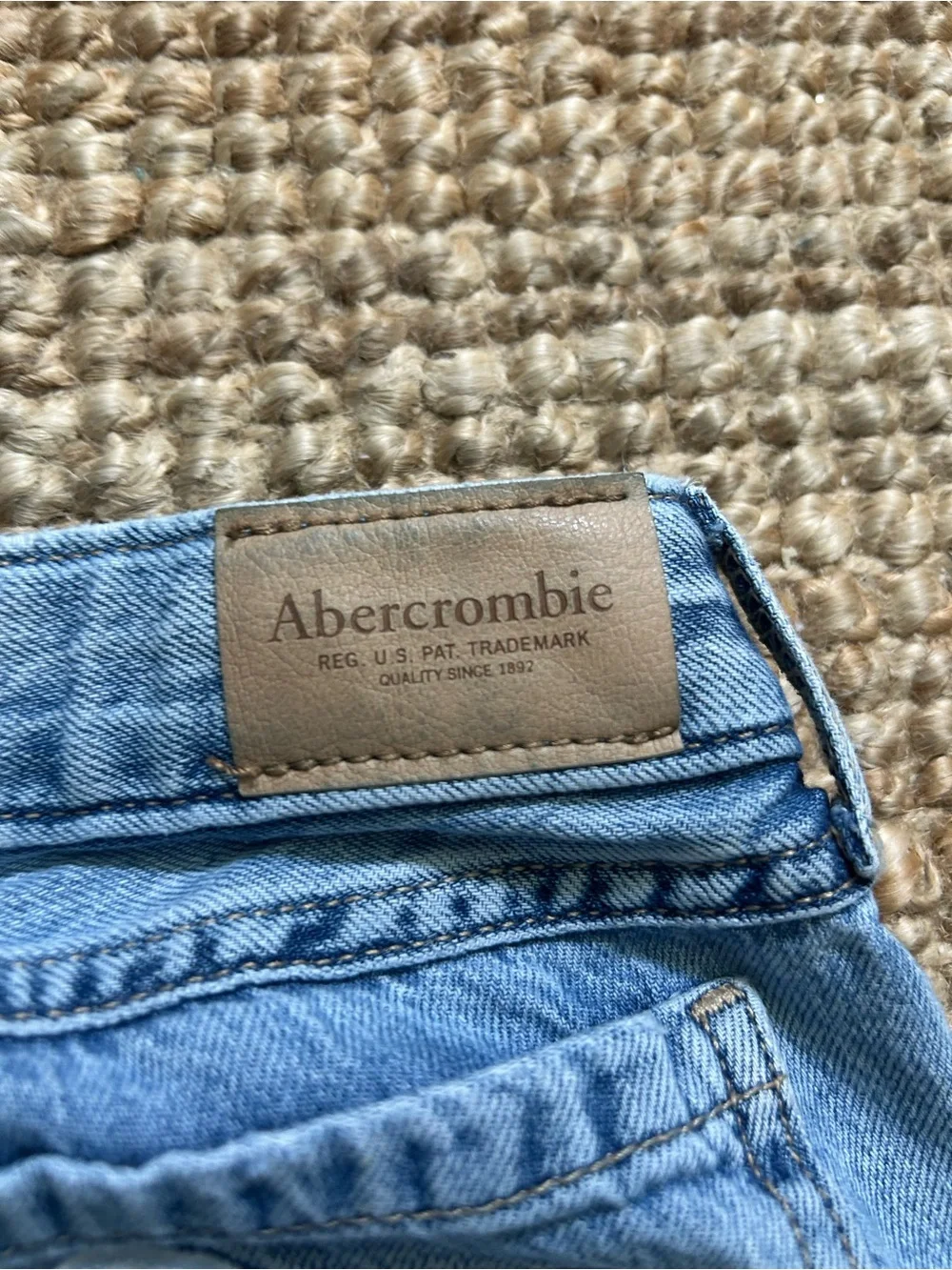 Abercrombie Low Rise Baggy Jeans